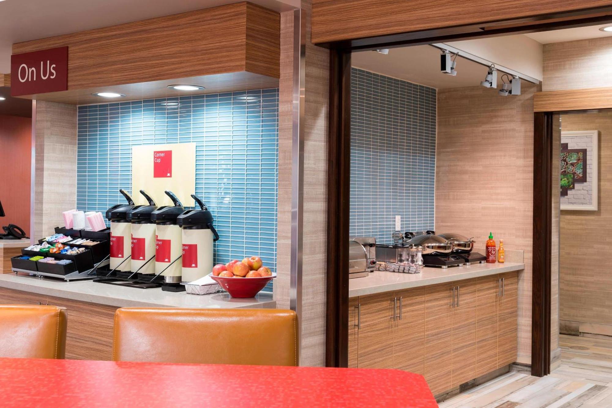 Towneplace Suites By Marriott Ontario-Мэнсфилд Экстерьер фото