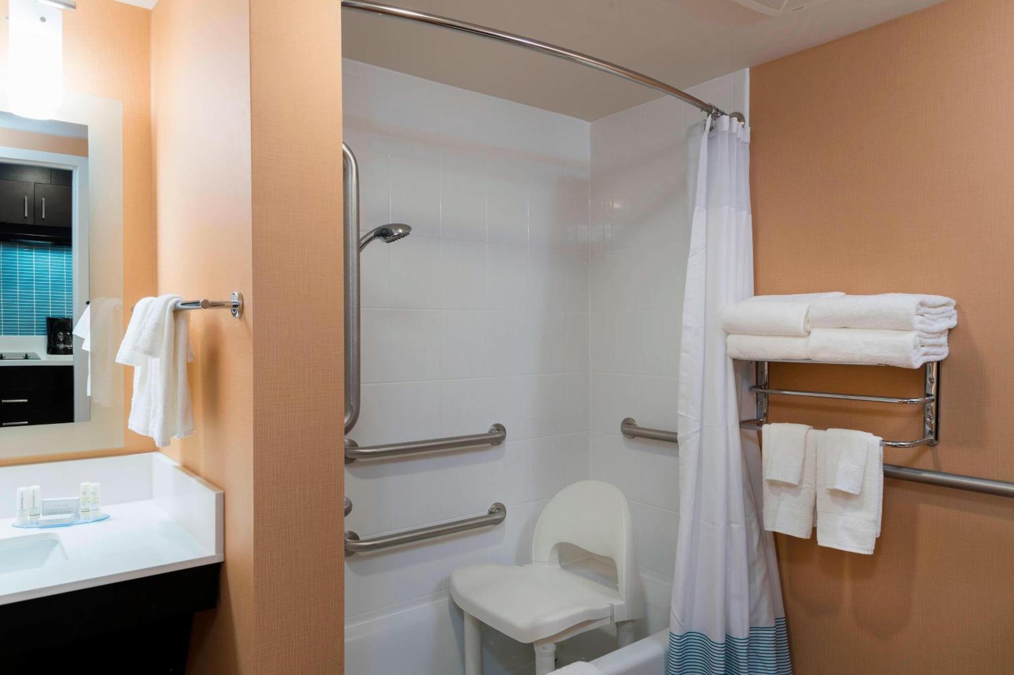 Towneplace Suites By Marriott Ontario-Мэнсфилд Экстерьер фото