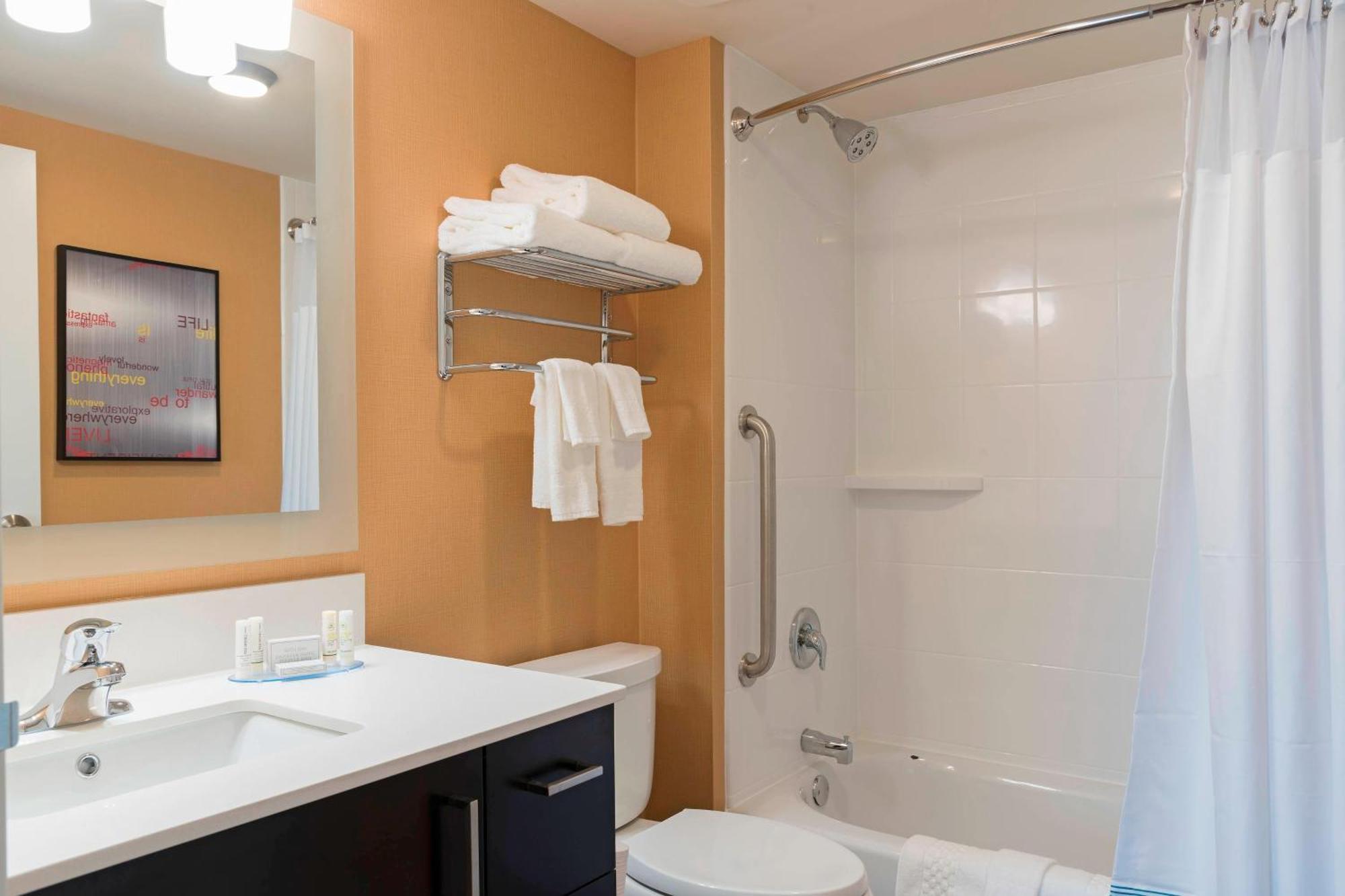 Towneplace Suites By Marriott Ontario-Мэнсфилд Экстерьер фото